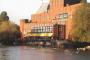 Royal Shakespeare Theatre, Stratford-on-Avon (Photo: Gerd Thiele, CC-by-sa/2.0 )